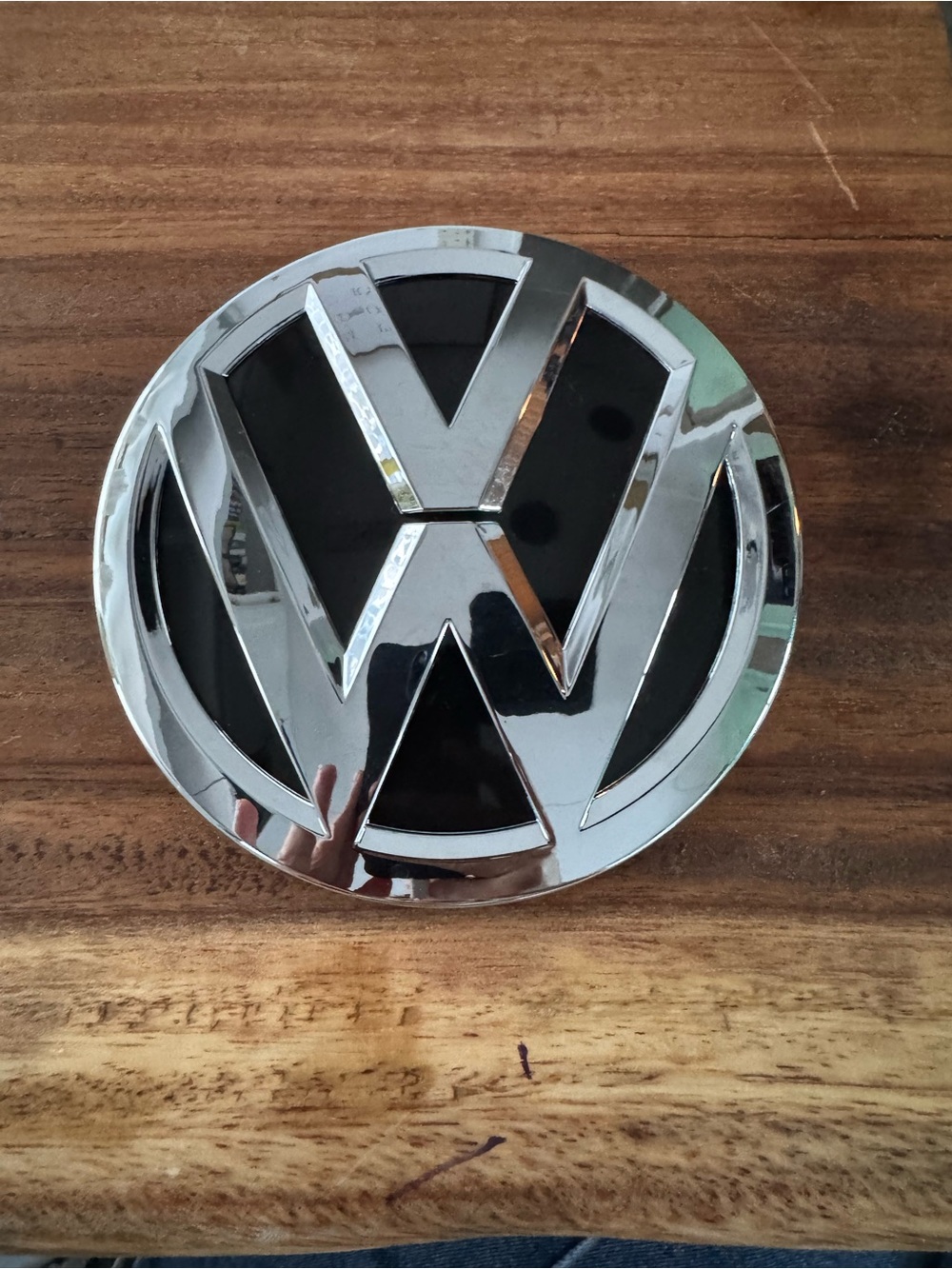 2016-2017 VW Passat Jetta Front Grille Emblem 3GD853601B – New Aftermarket